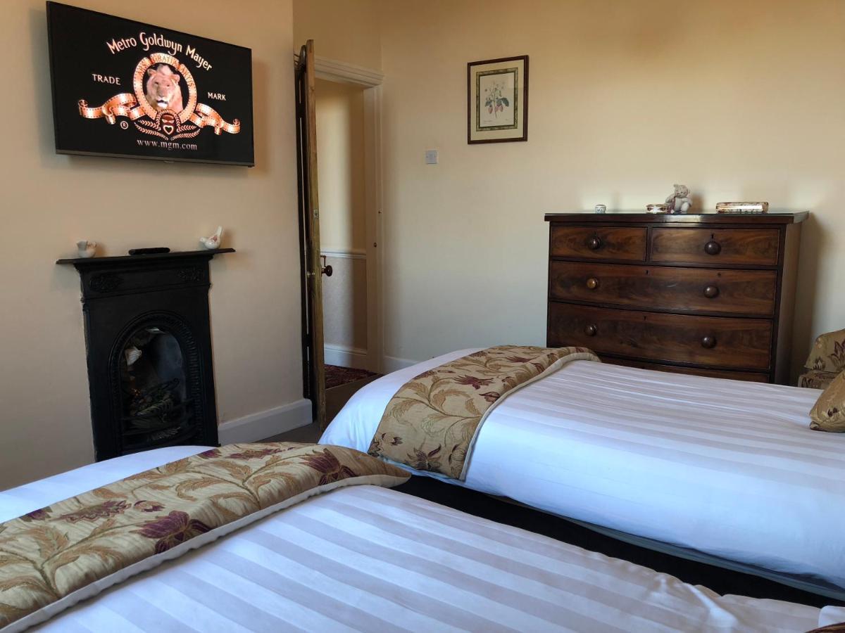 Formby Guest House Esterno foto