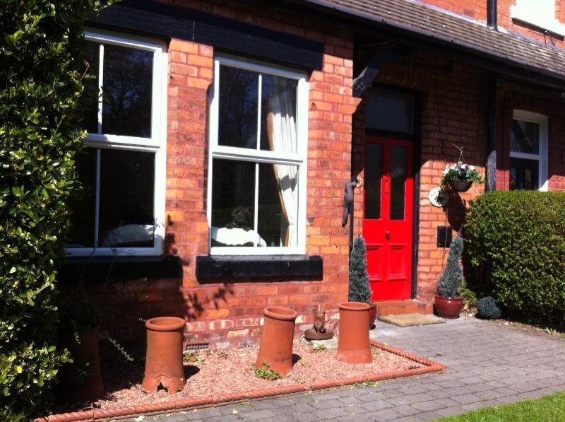 Formby Guest House Esterno foto